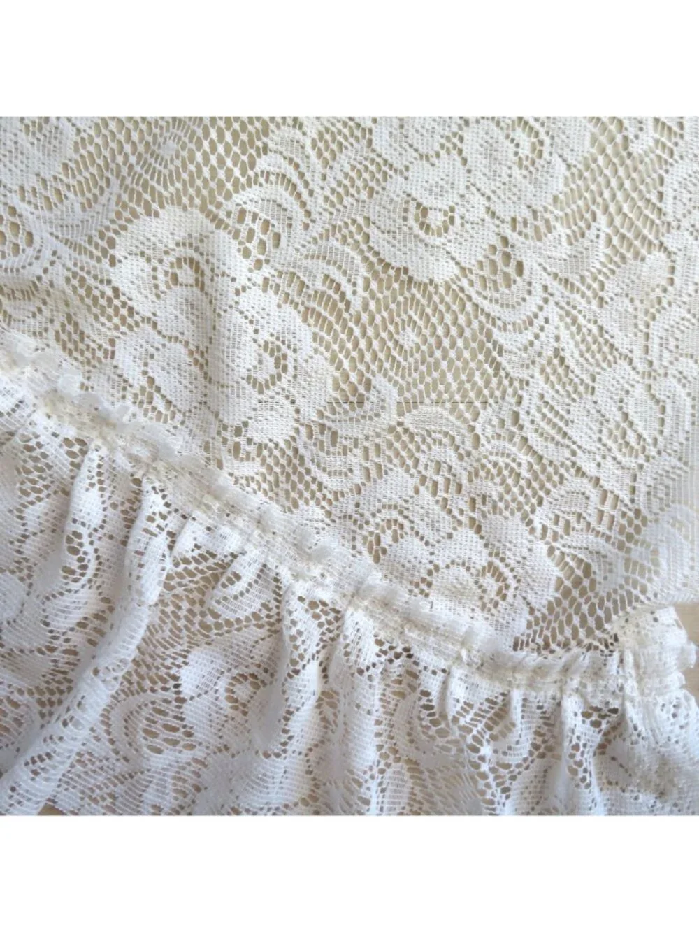 Vintage Set of 2 White Lace Curtain Panels Floral Pattern Ruffled Edges - Sheer